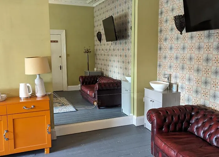 CaspianBed and Breakfast